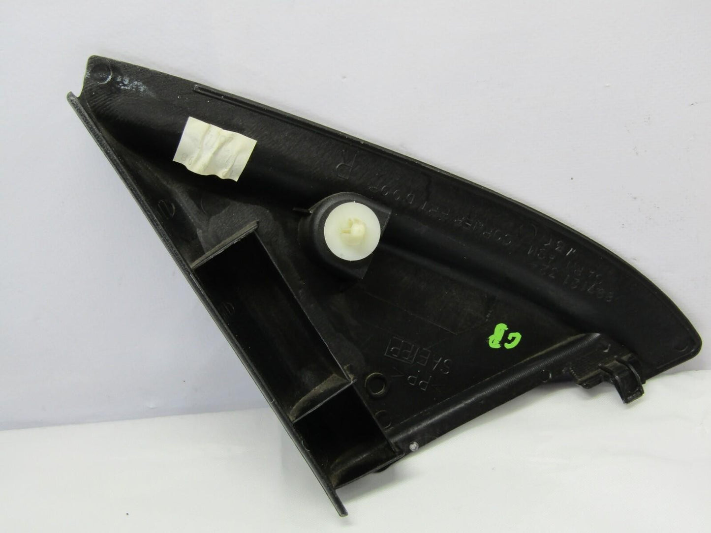 1998-2002 Isuzu Rodeo Right Side Window Corner Mirror Bolt Cover Trim OEM