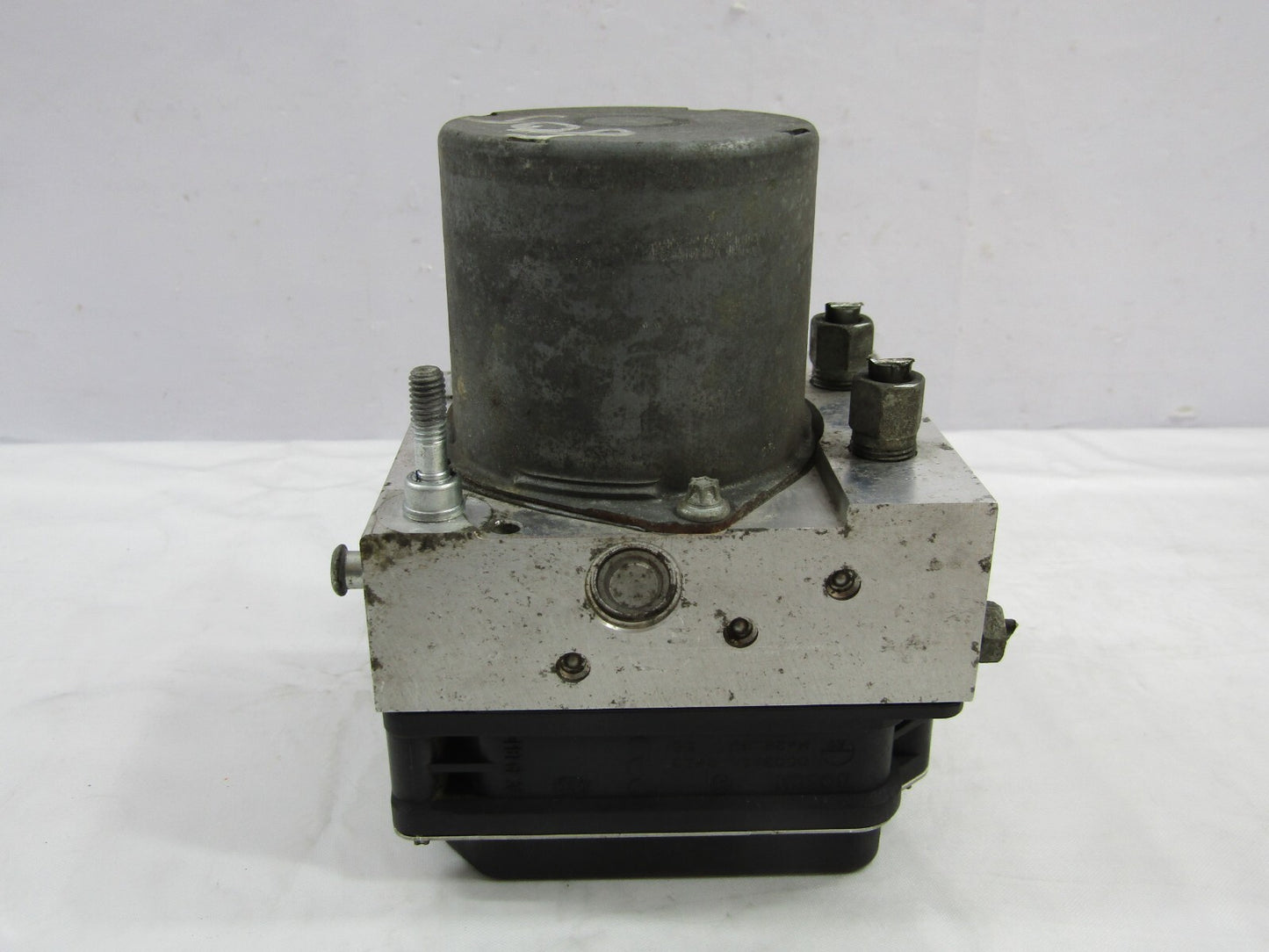2011-2012 Nissan Altima ABS Pump Control Module 47660ZX65A OEM