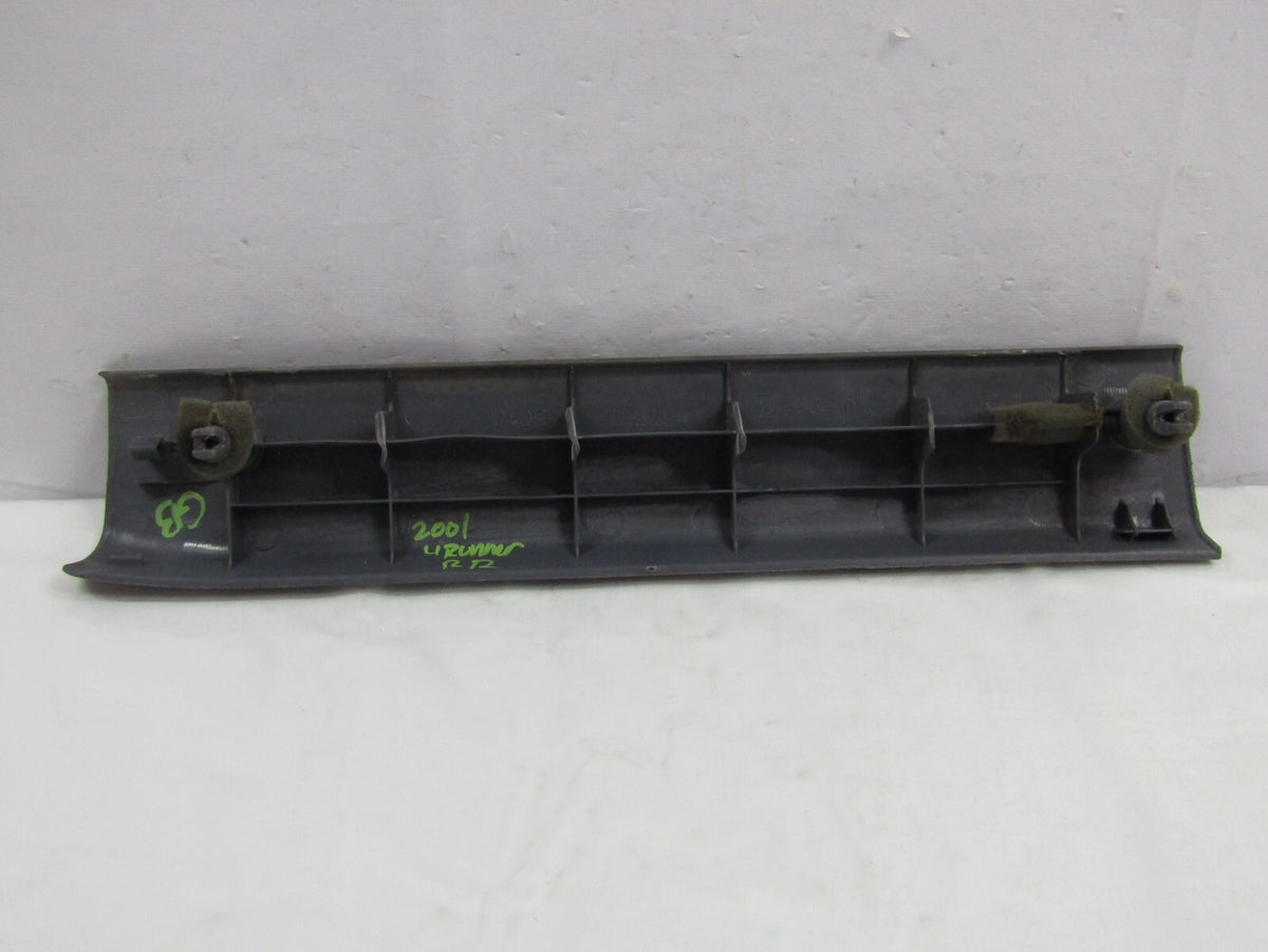1996-2002 Toyota 4Runner Right Rear Door Sill Scuff Plate Trim OEM 67917-35010