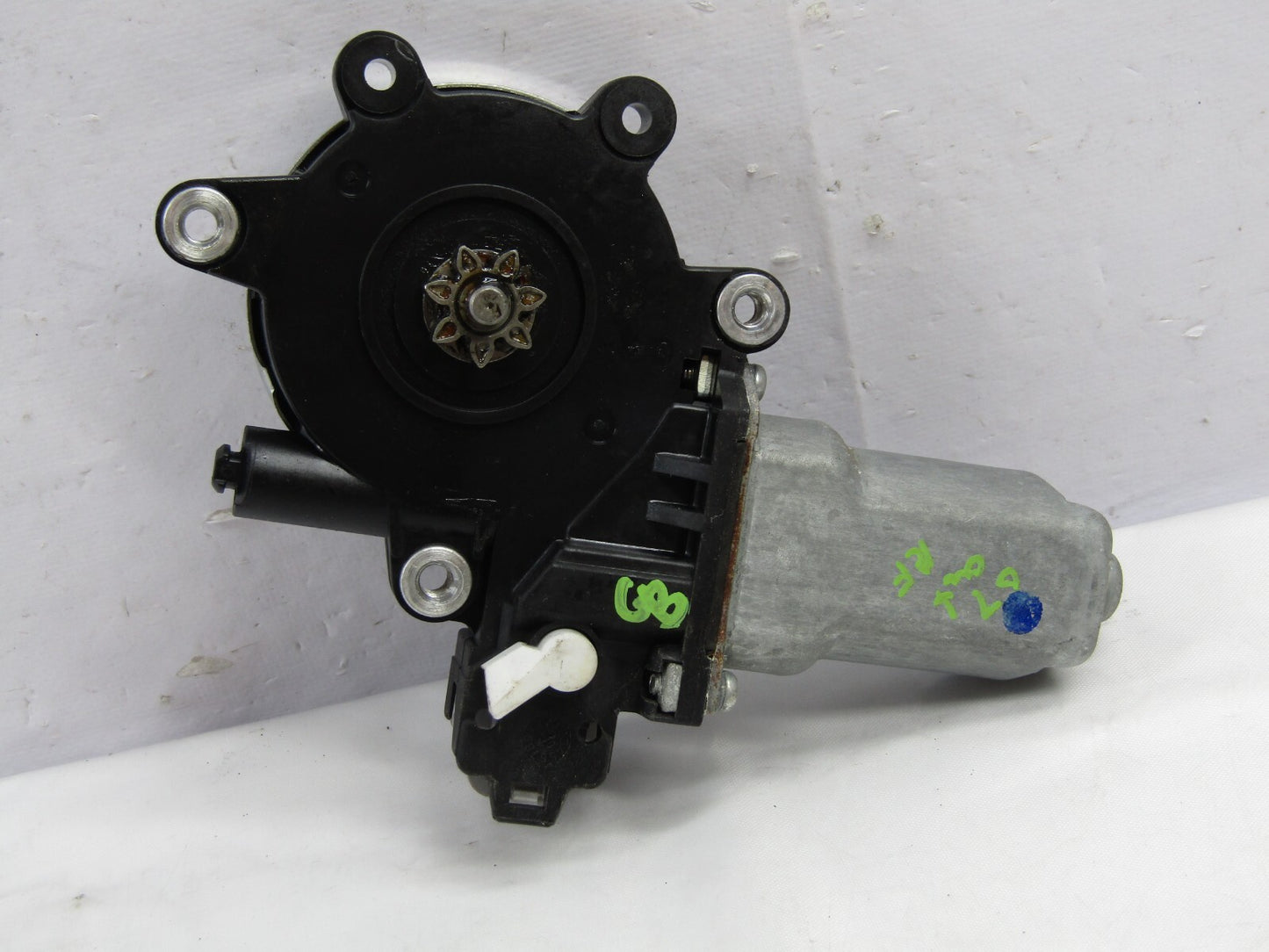 2005-2009 Subaru Legacy Outback Front Right Side Window Motor OEM