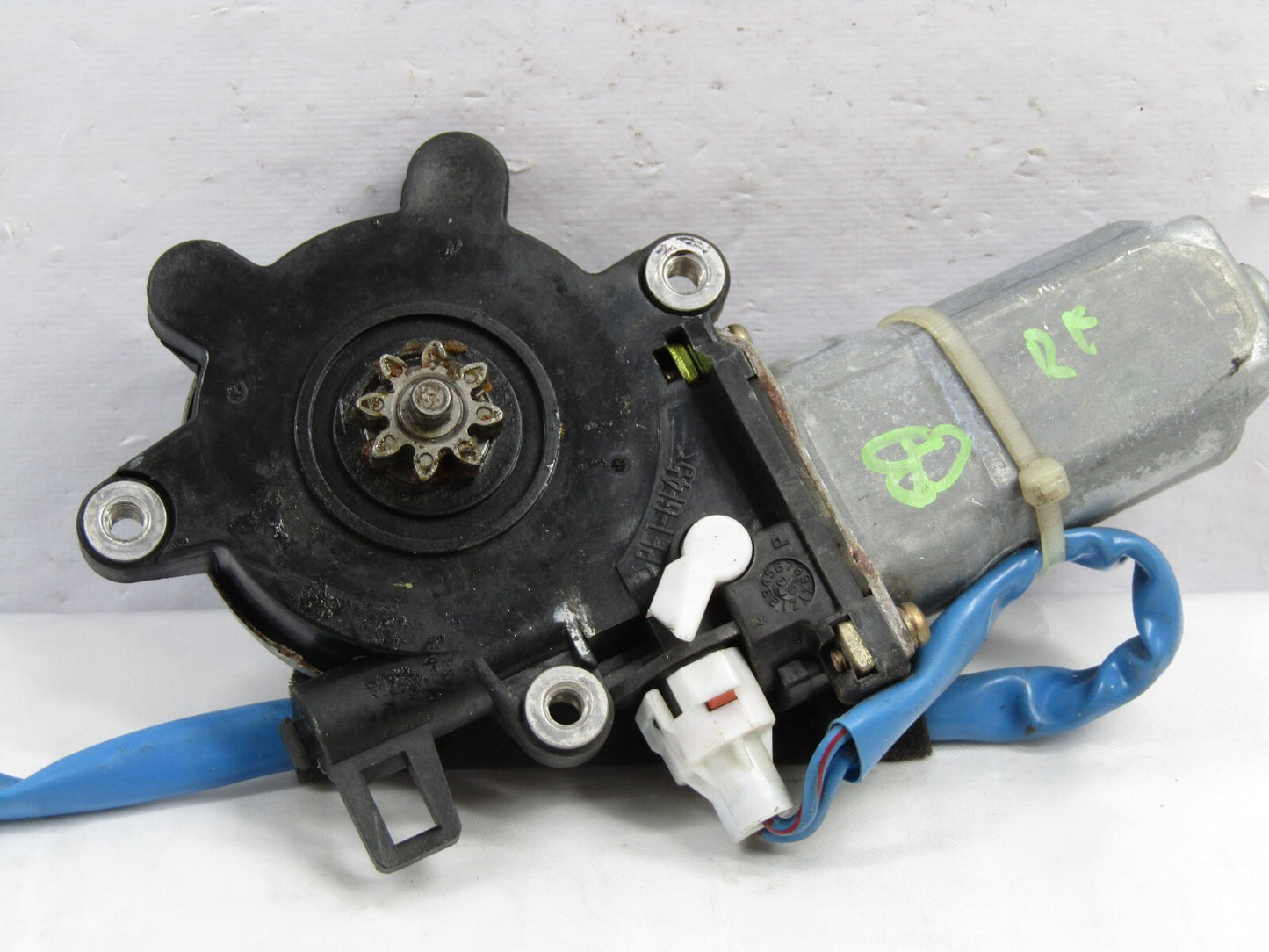 2002-2007 Subaru Impreza Front Right Power Window Motor Station Wagon OEM