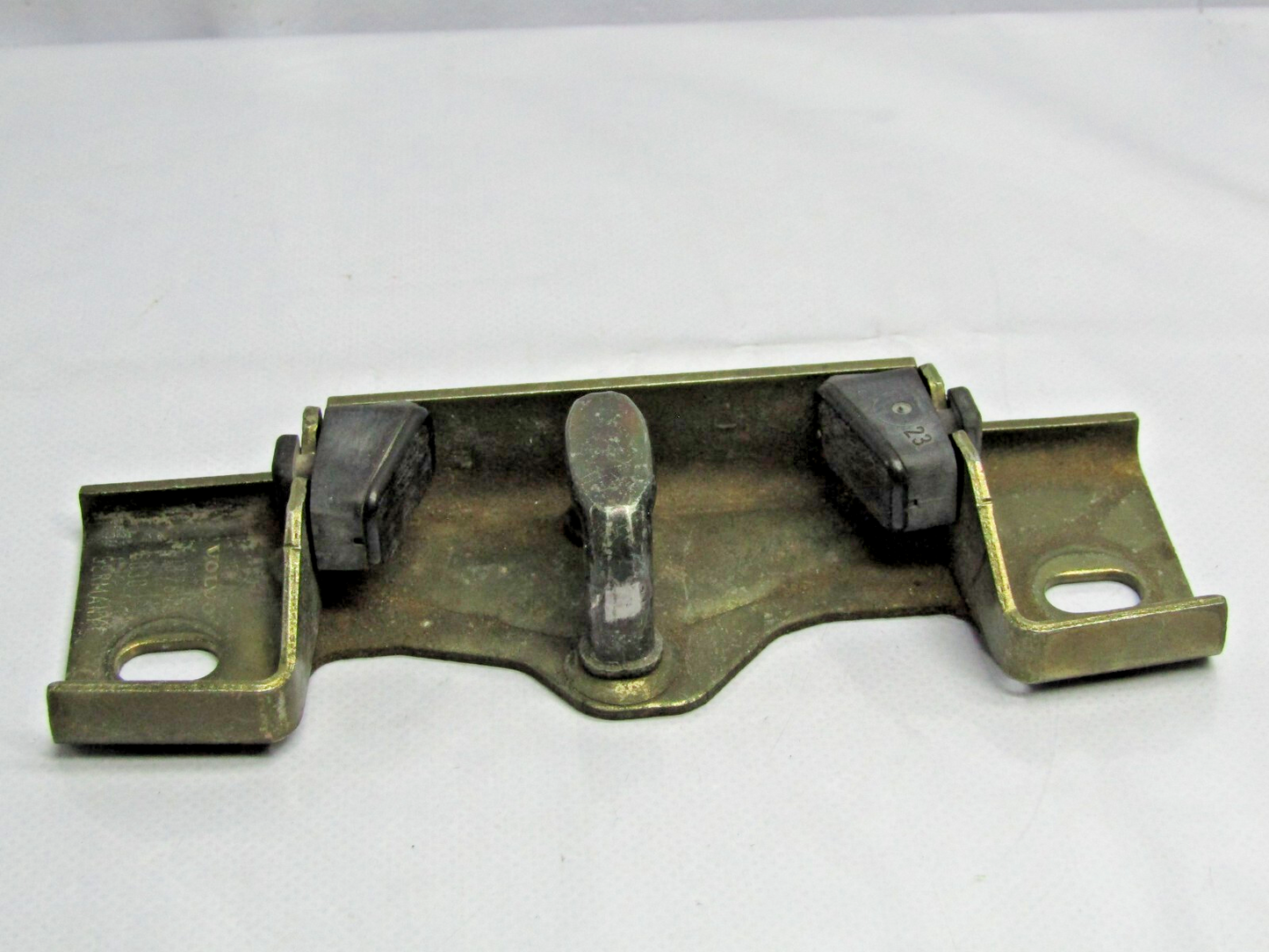2003-2007 Volvo XC70 Hatch Tailgate Latch Lock Brace Striker Plate OEM