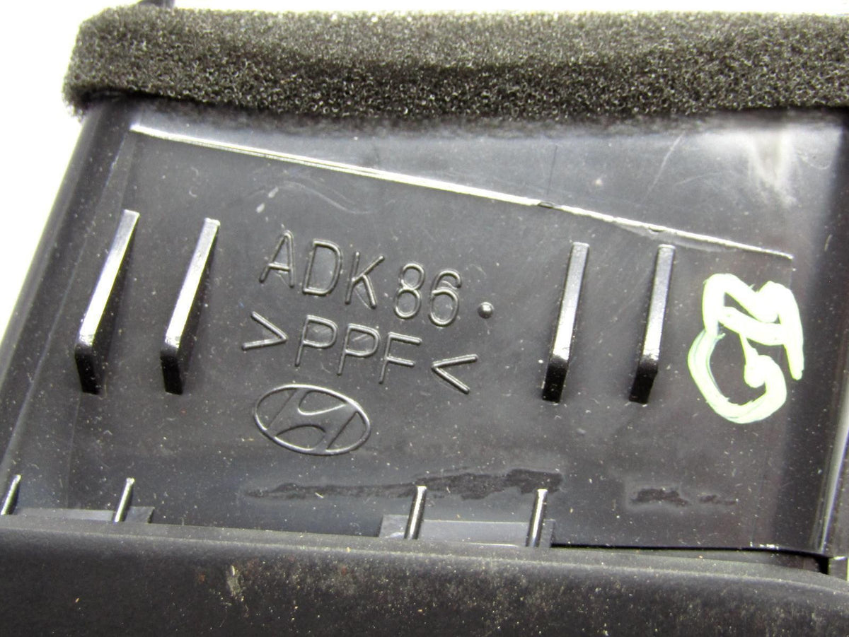 2007-2012 Hyundai Veracruz Front Left Dash AC Air Vent OEM