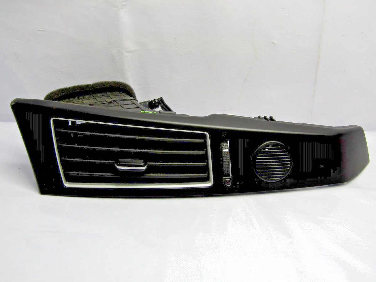 2007-2012 Hyundai Veracruz Right Dash AC Air Vent Panel Trim OEM 97420-3J000