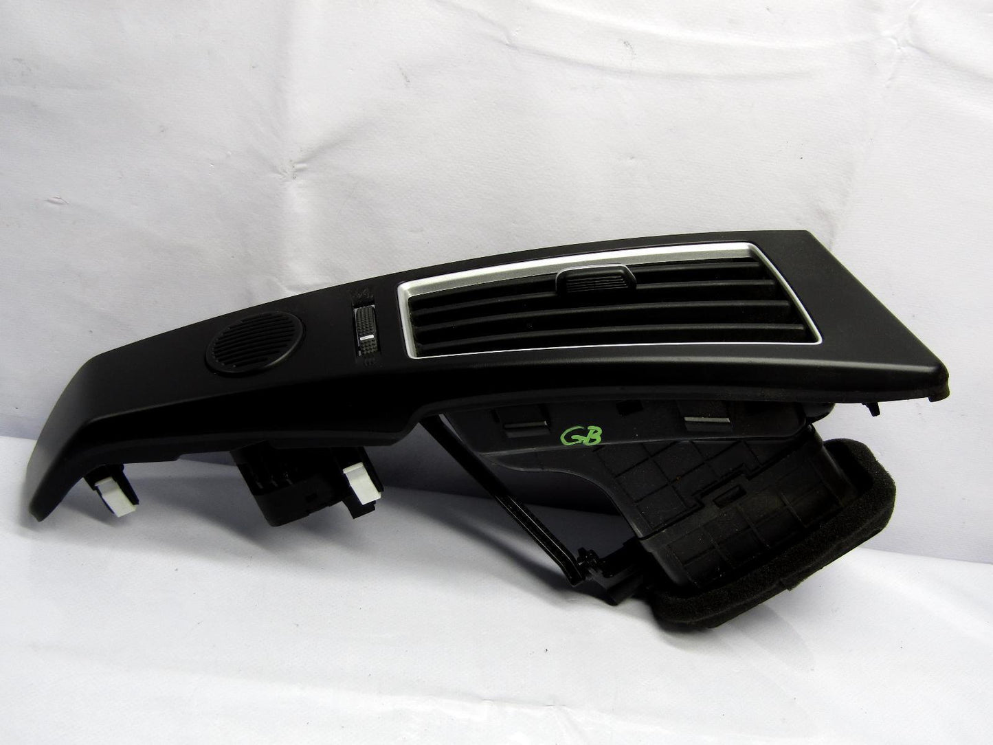 2007-2012 Hyundai Veracruz Right Dash AC Air Vent Panel Trim OEM