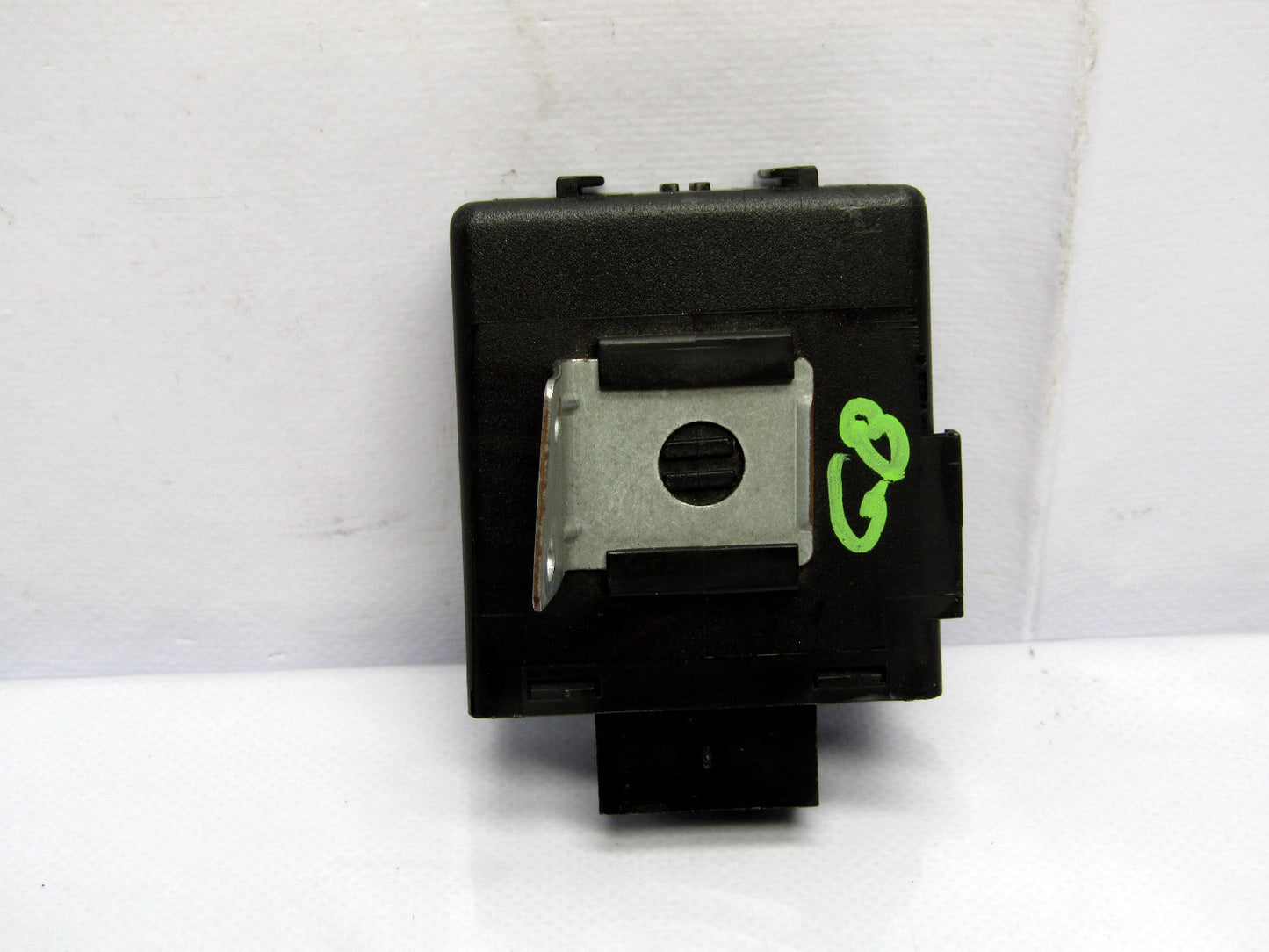 1996-1999 Subaru Legacy Outback Seat Belt Timer Module 88013AC010 OEM