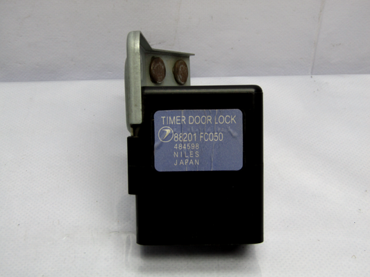 2002 Subaru Forester Timer Door Lock Anti-Theft ECU 88201FC050 OEM