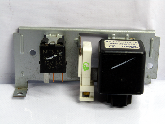 1995-1999 Subaru Legacy Outback Timer Relay Unit 88017FA010 Assembly OEM