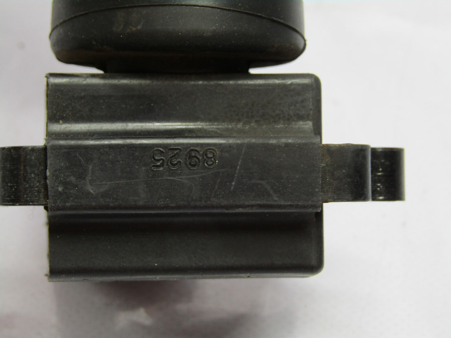 1998-2004 Isuzu Rodeo Ignition Coil 8971363250 Hitachi CM11-102 OEM