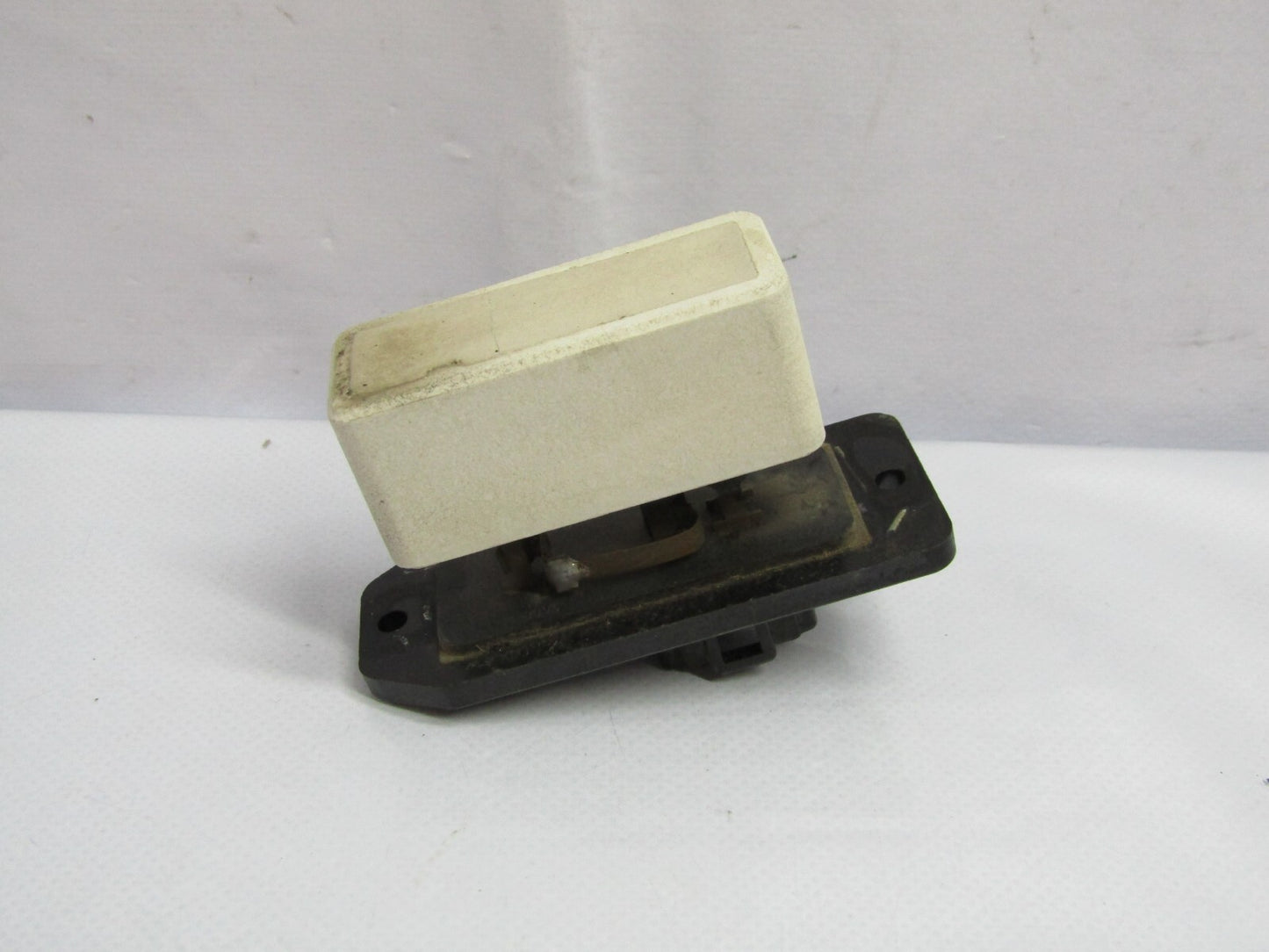 1999-2002 Toyota 4Runner Blower Motor Resistor OEM 87138-35050