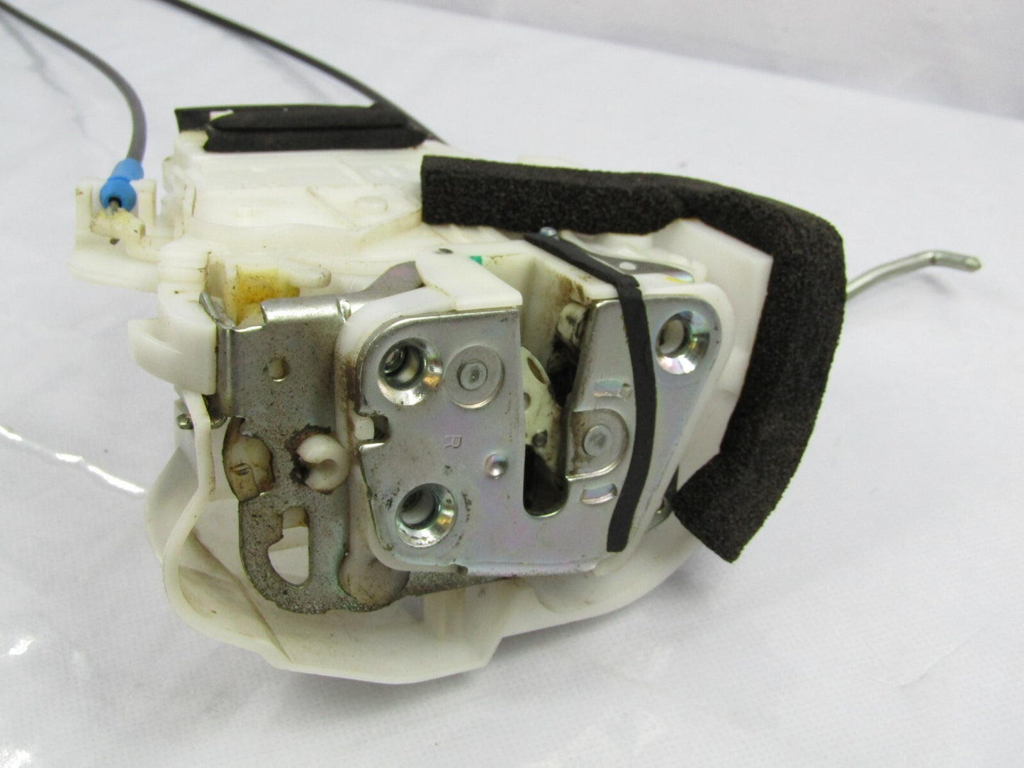 2010-2014 Subaru Outback Front Right Door Latch Lock Actuator OEM