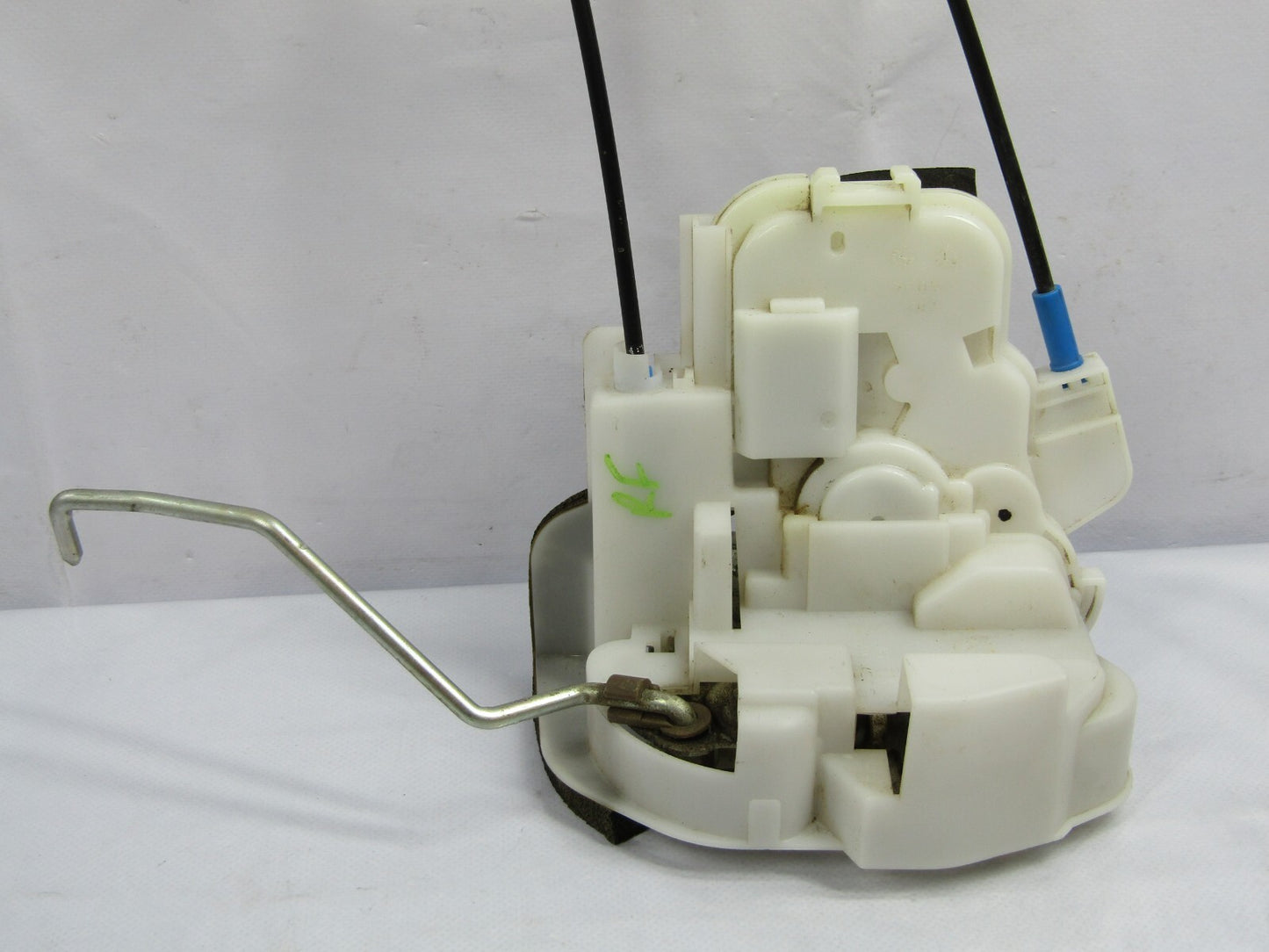 2010-2014 Subaru Outback Front Right Door Latch Lock Actuator OEM