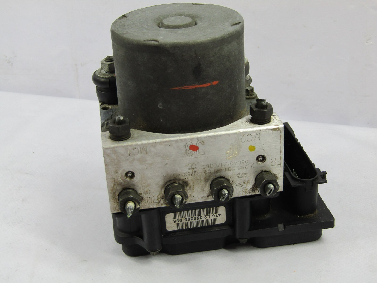 2005-2006 Subaru Outback Anti-Lock Braking System Pump ABS 27534AG02A OEM