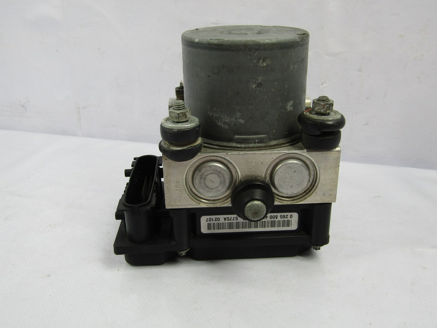 2005-2006 Subaru Outback Anti-Lock Braking System Pump ABS 27534AG02A OEM