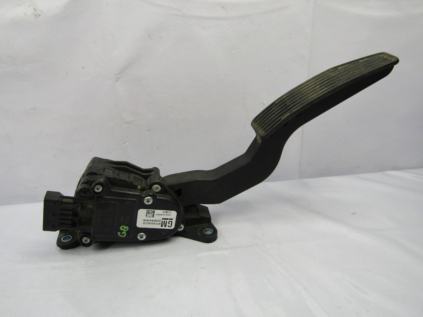 2004-2012 Chevy Colorado Accelerator Gas Pedal 20844306 Assembly OEM