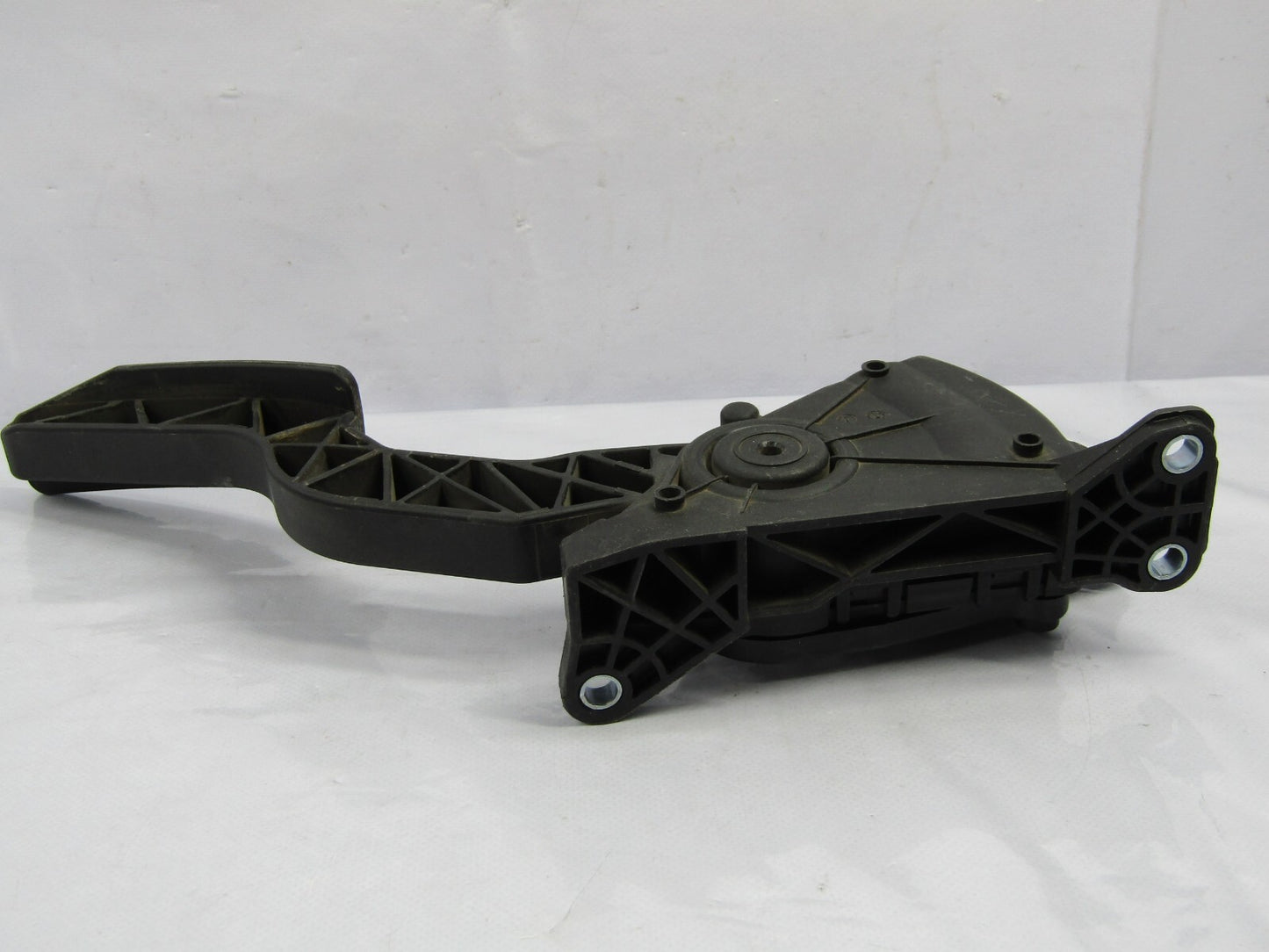 2004-2012 Chevy Colorado Accelerator Gas Pedal 20844306 Assembly OEM