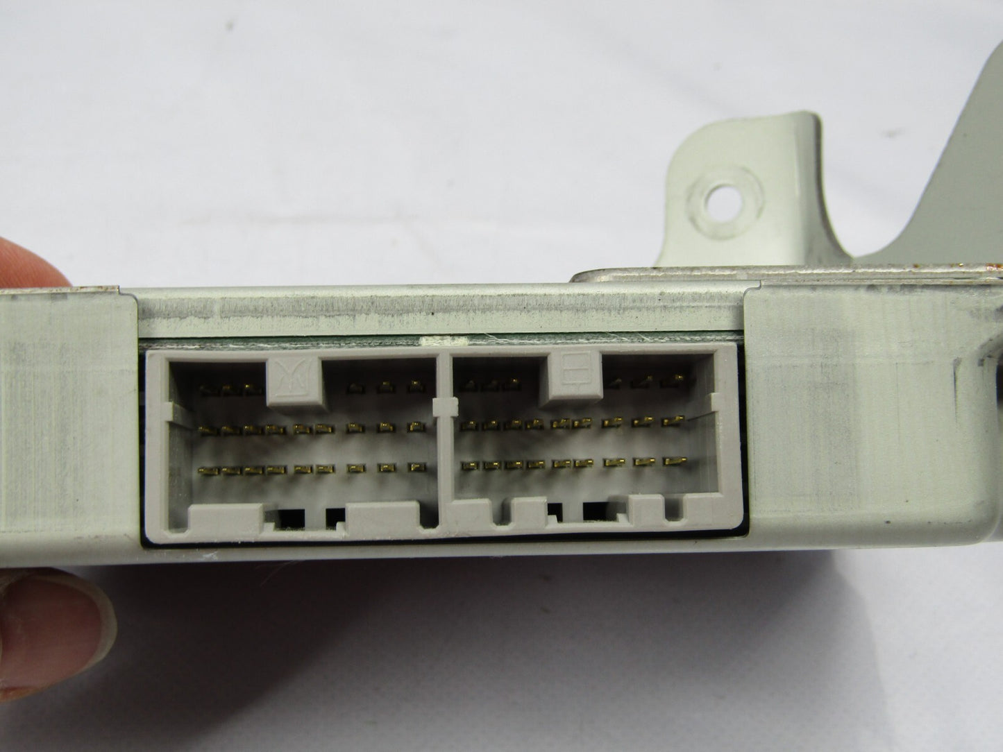 2000-2001 Subaru Impreza TCM Transmission Control Module Computer 31711AE531