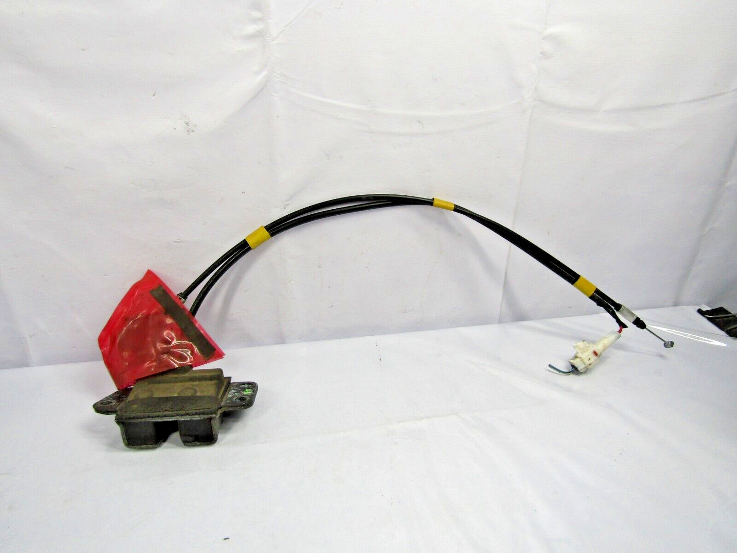 1996-2002 Toyota 4Runner Rear Hatch Trunk Tail Gate Latch Lock Actuator OEM