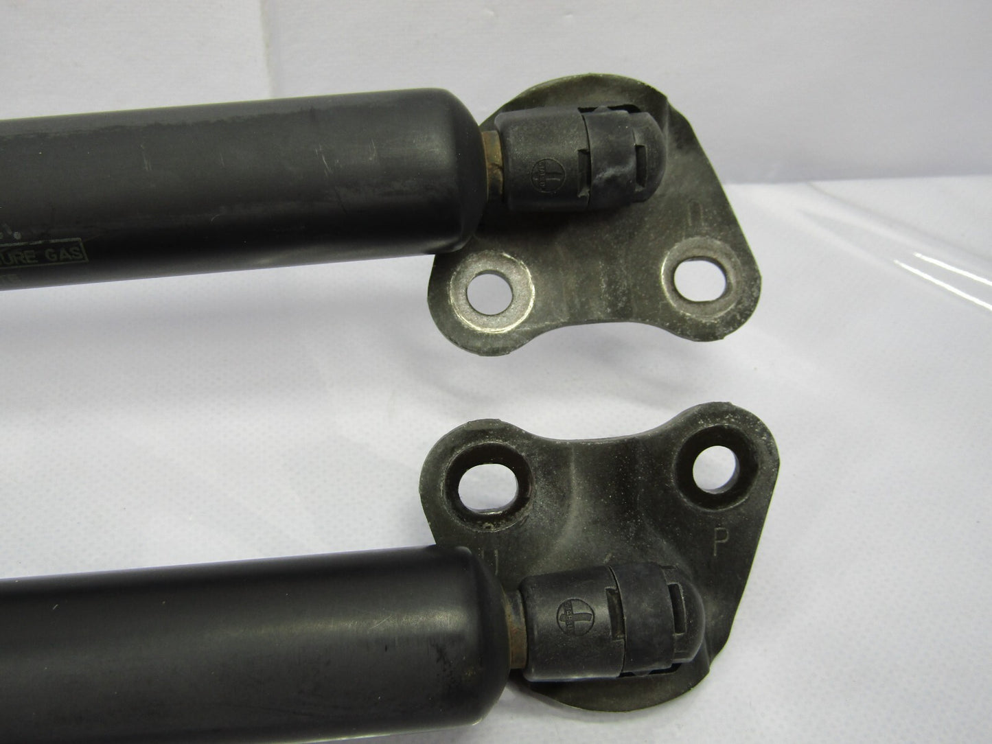 2001-2007 Toyota Sequoia Rear Liftgate Tailgate Hatch Lifts Support Shock OEM