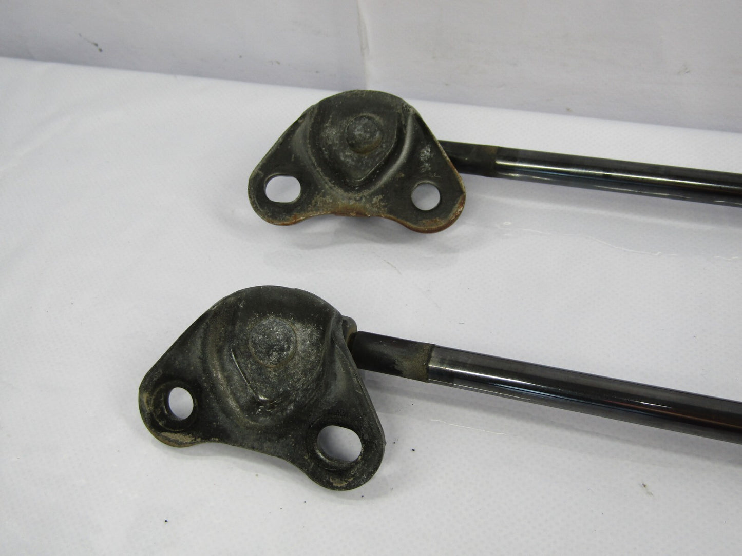 2001-2007 Toyota Sequoia Rear Liftgate Tailgate Hatch Lifts Support Shock OEM