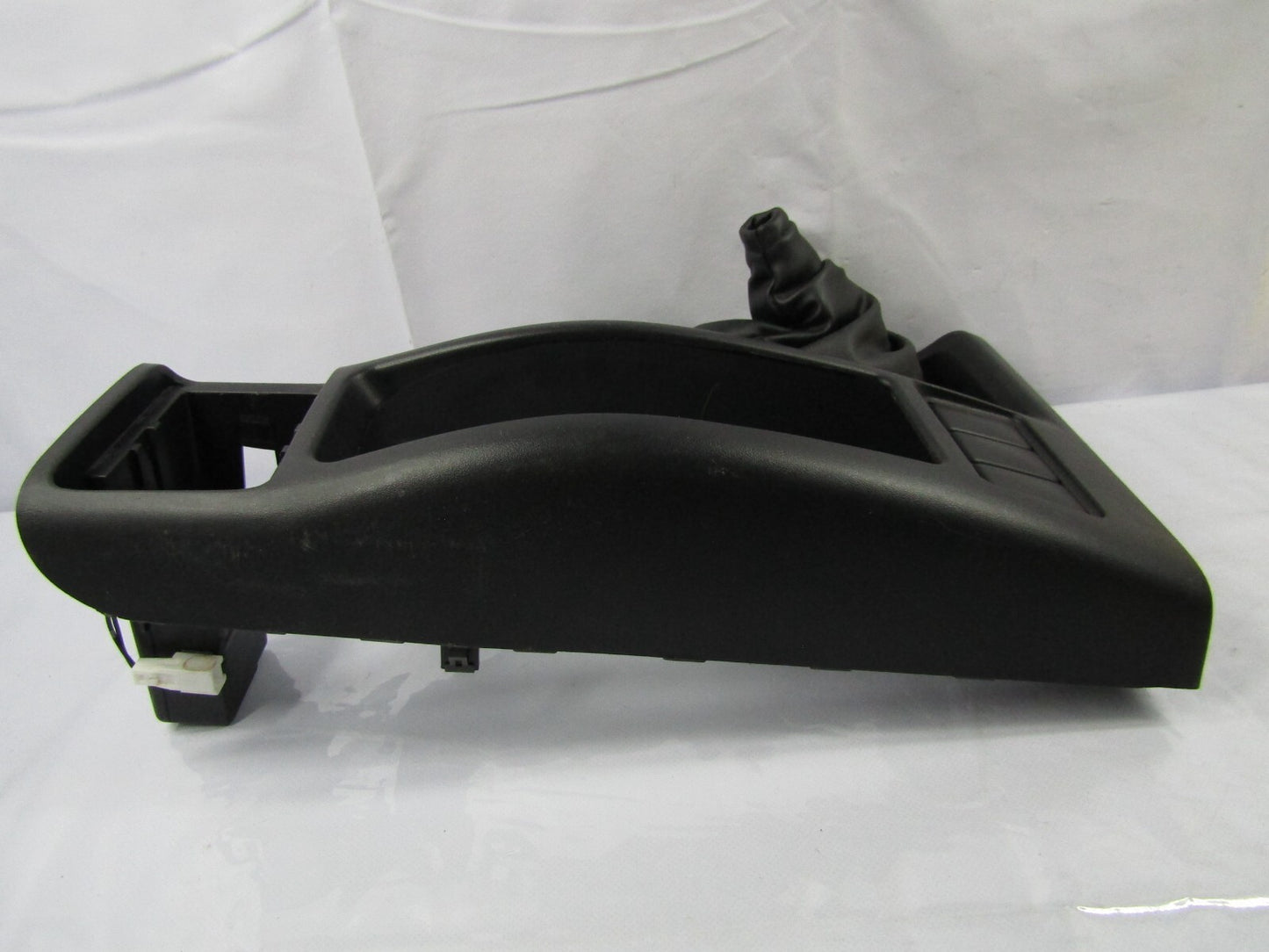 1996-2000 Nissan Pathfinder Shift Drive Black Bezel Assembly Trim OEM