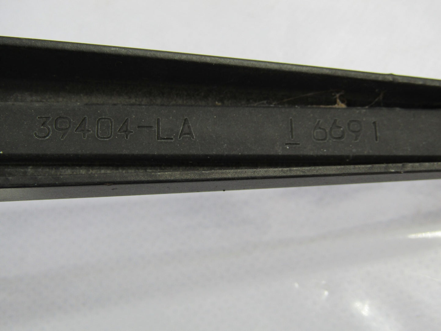 2002-2007 Subaru Impreza Outback Sport Right Windshield Wiper Arm OEM