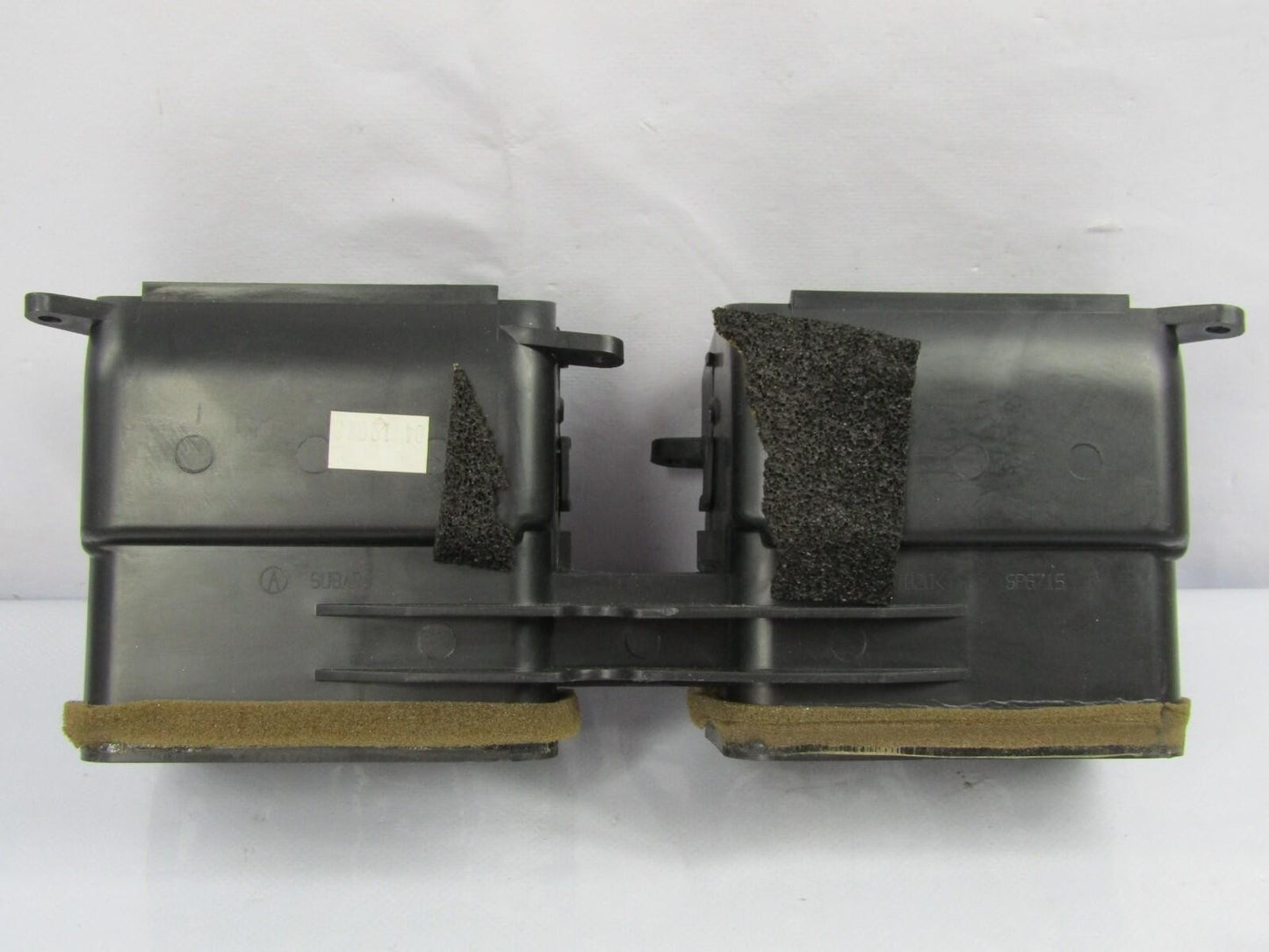 2000-2004 Subaru Outback Legacy A/C Center Heater Air Vent OEM