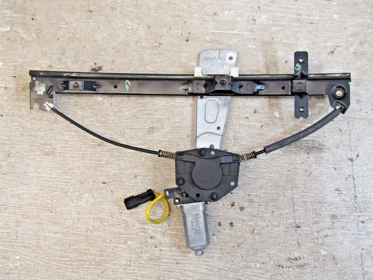 1999-2004 Jeep Grand Cherokee Front Left Window Regulator with Motor OEM