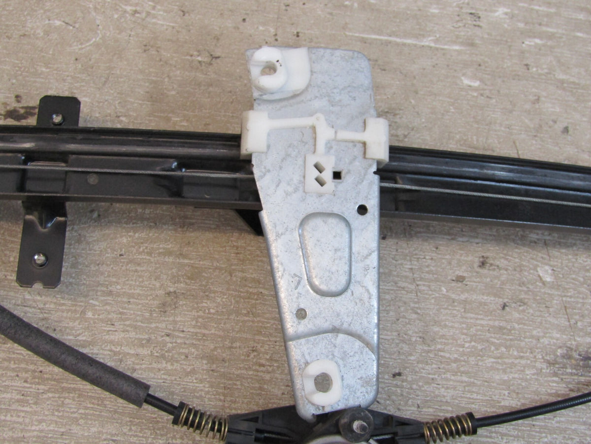 1999-2004 Jeep Grand Cherokee Front Left Window Regulator Motor AY202100-0951