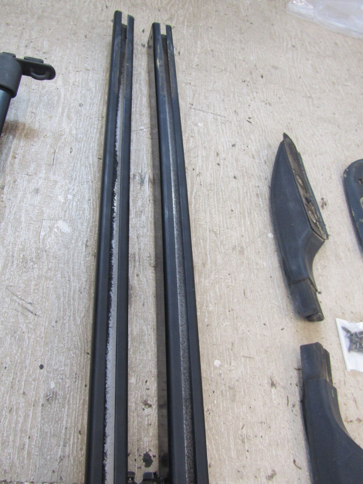 2001-2007 Toyota Sequoia Roof Rack Luggage Storage Side Bars Rails Complete Set