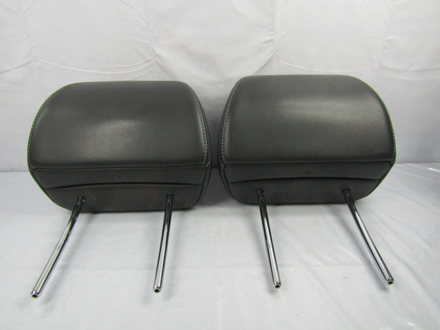 2008-2011 Subaru Tribeca Front Seat Head Rest Headrests Set Leather Black OEM