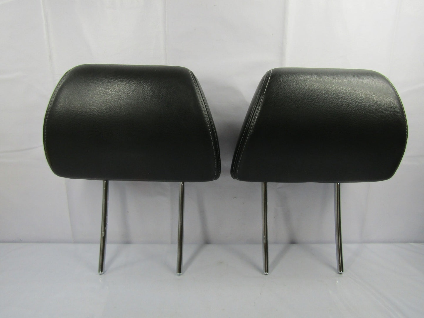 2008-2011 Subaru Tribeca Front Seat Head Rest Headrests Set Leather Black OEM
