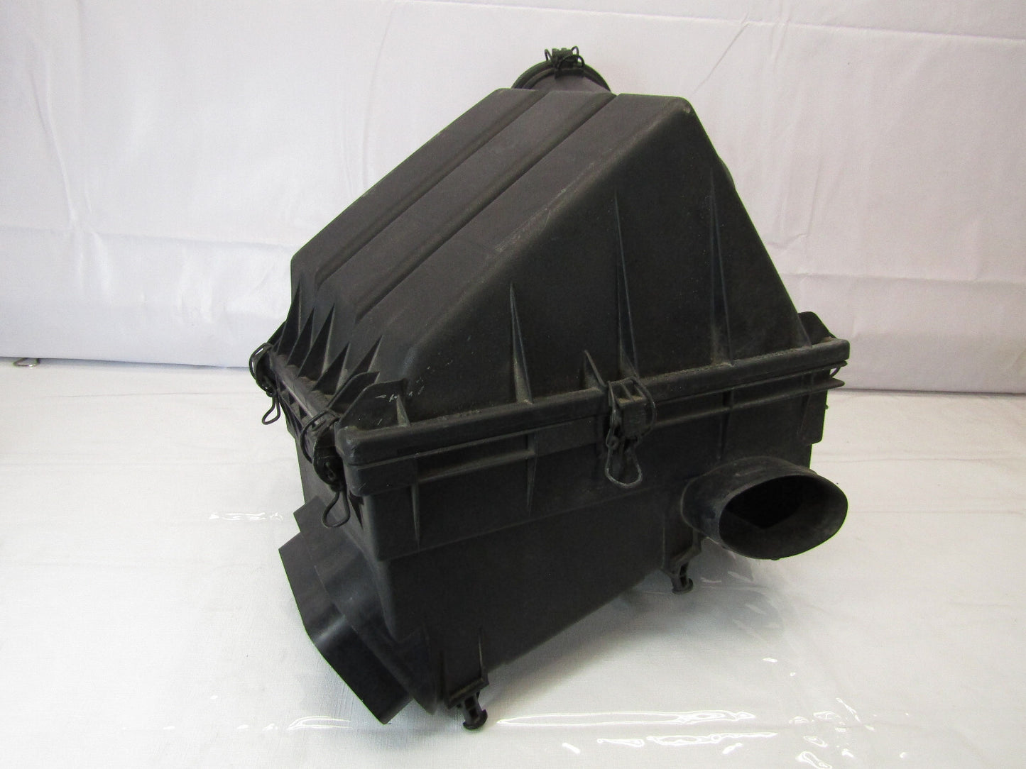 1997-2001 Mercedes ML430 Air Intake Filter Cleaner Housing OEM