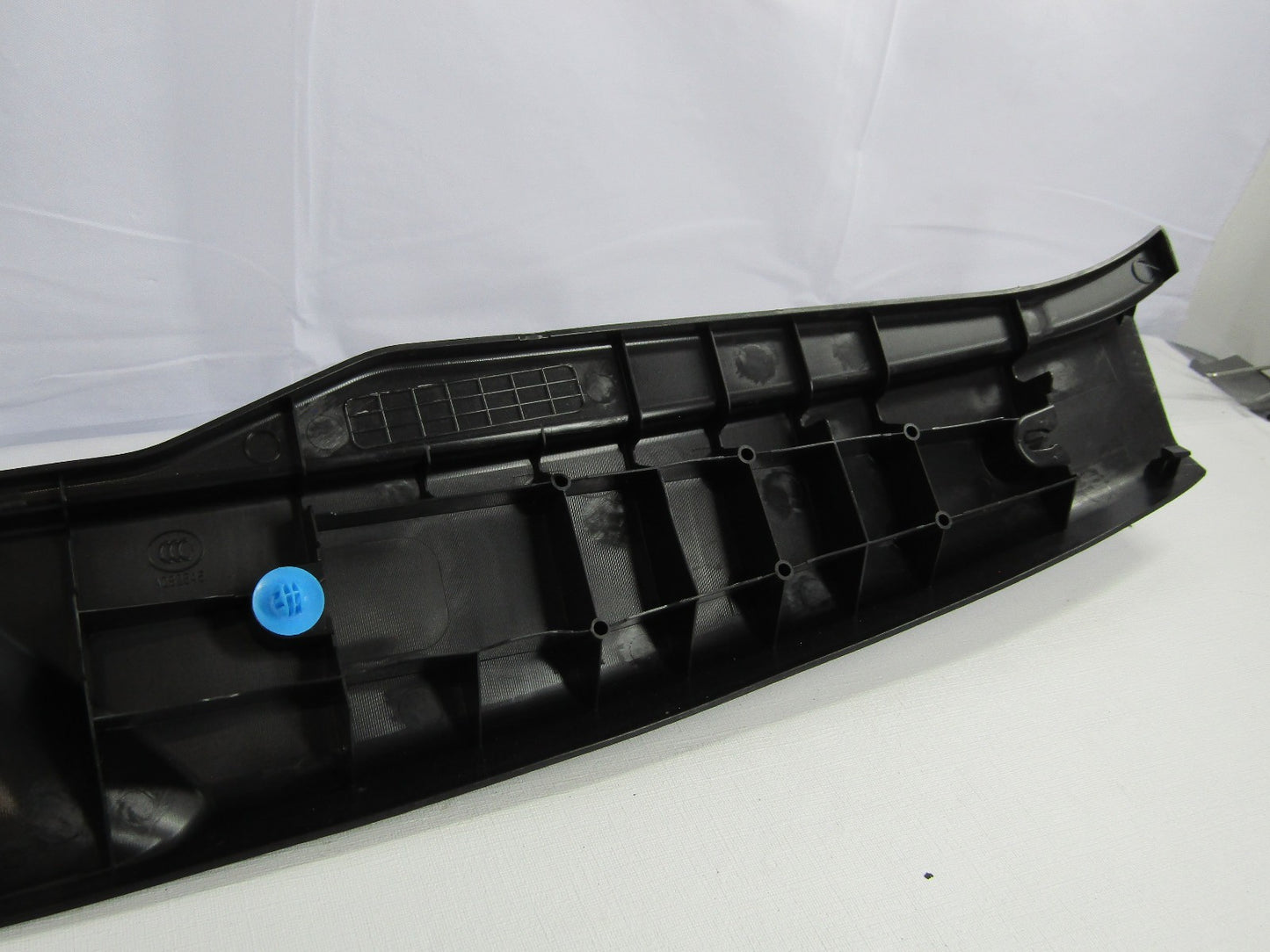 2014-2018 Subaru Forester Rear Hatch Sill Scuff Plate Latch Trim OEM