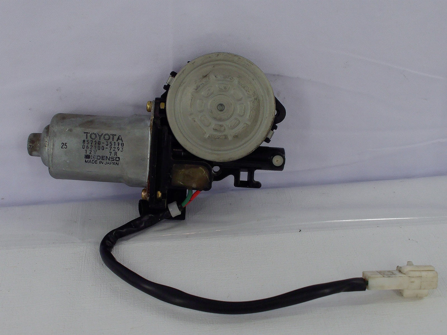 1996-2002 Toyota 4Runner Rear Right Window Motor OEM