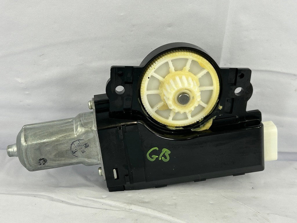 2004-2007 Toyota Highlander Front Upper Sliding Sunroof Motor OEM 471071-11050