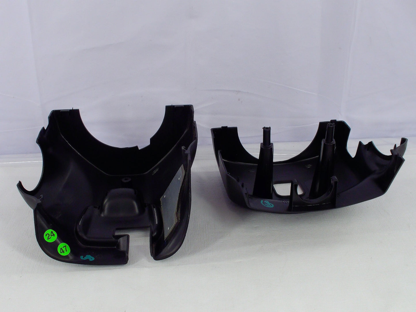 2005-2007 Subaru Outback Steering Column Trim Cover Assembly Upper Lower OEM
