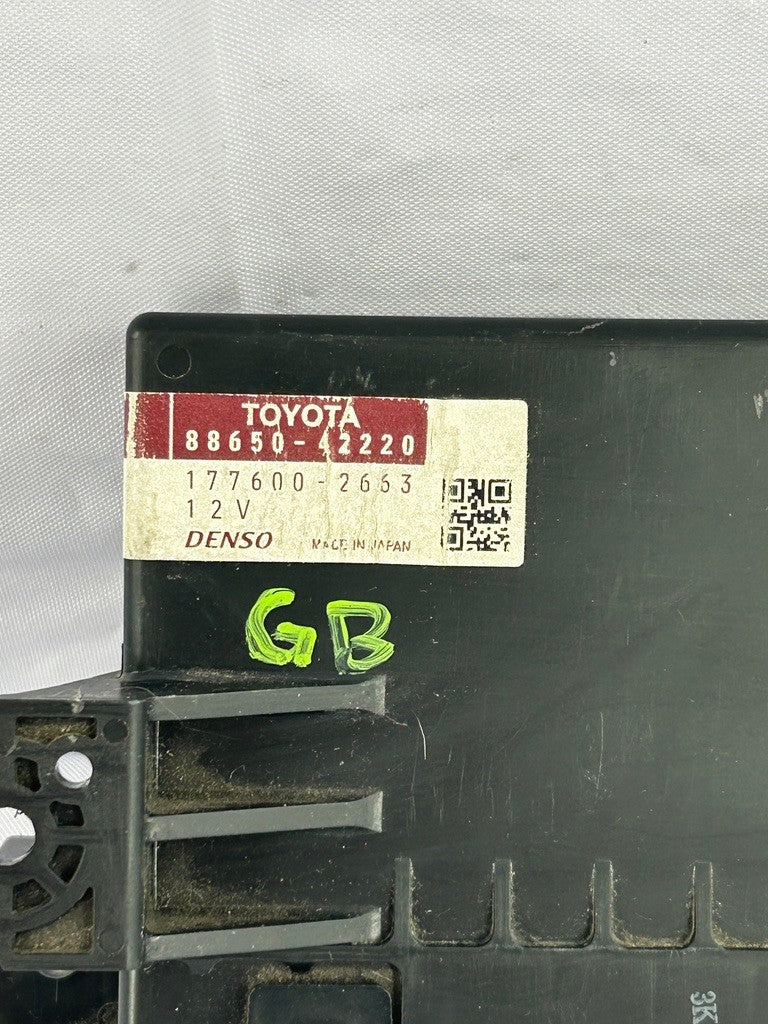 2006-2009 Toyota RAV4 AC Amplifier Climate Control Computer Module 88650-42220