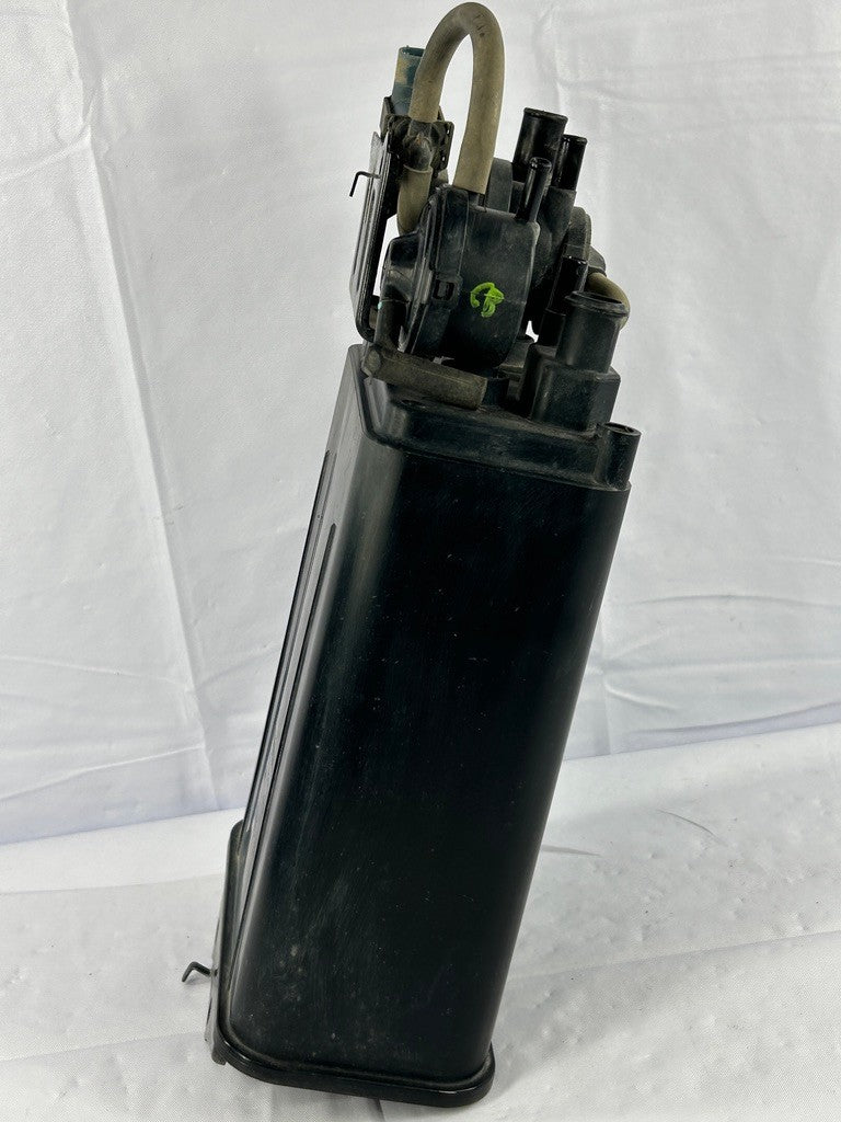 2001-2005 Toyota Sequoia Vapor Canister OEM