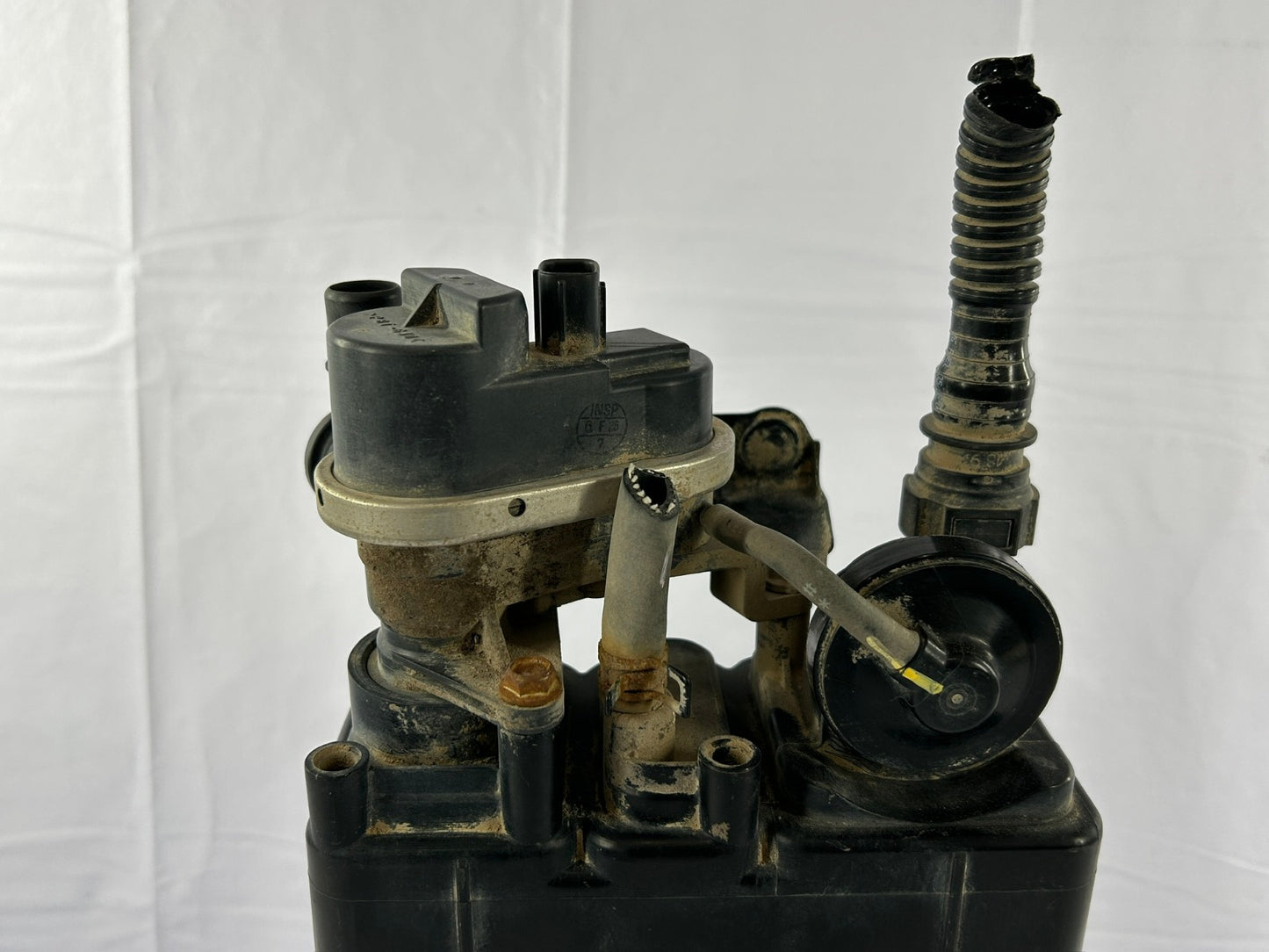 2000-2006 Toyota Tundra Vapor Canister 777300C020 OEM
