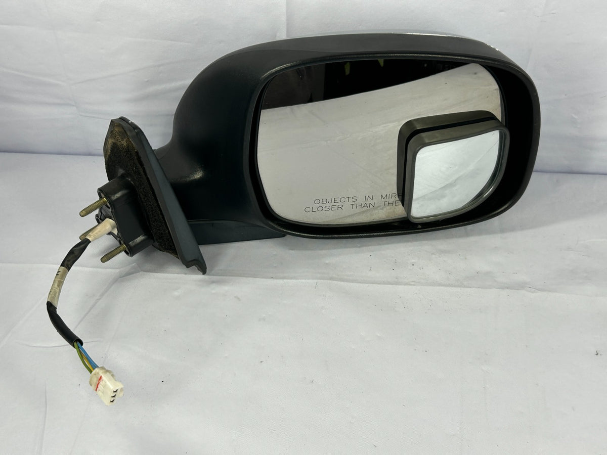 2000-2006 Toyota Tundra Front Right Side View Door Mirror OEM 87910-0C040