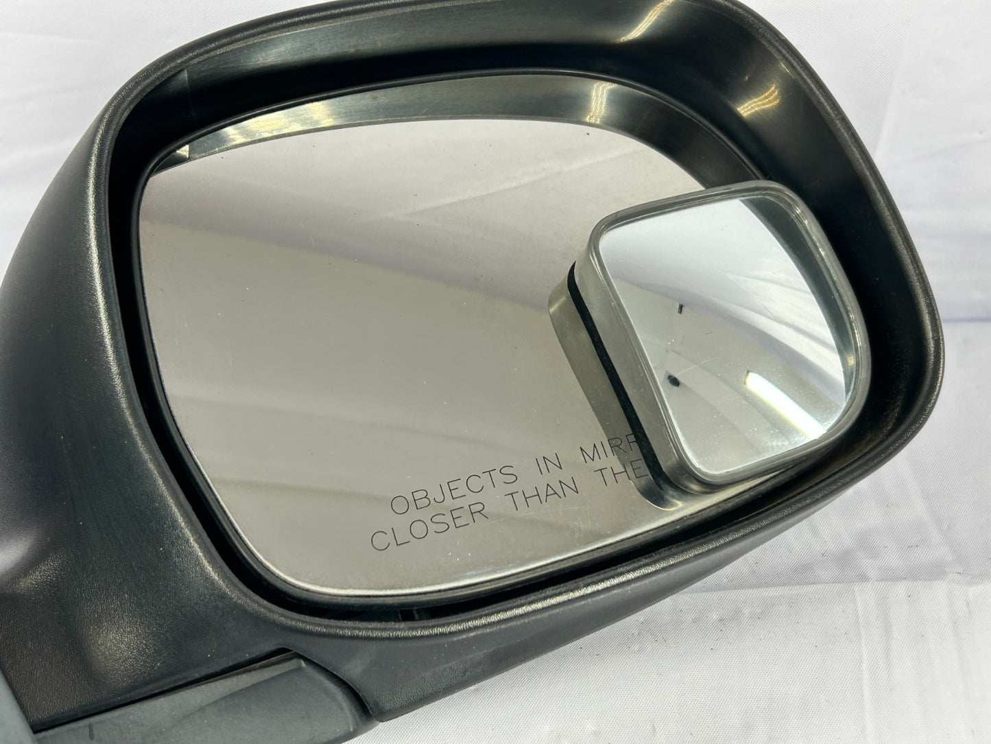 2000-2006 Toyota Tundra Front Right Side View Door Mirror OEM 87910-0C040
