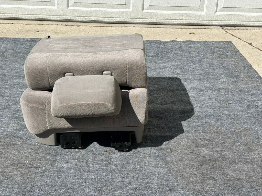2001-2004 Toyota Sequoia Rear Second Row Bench Seat Right Gray Cloth OEM
