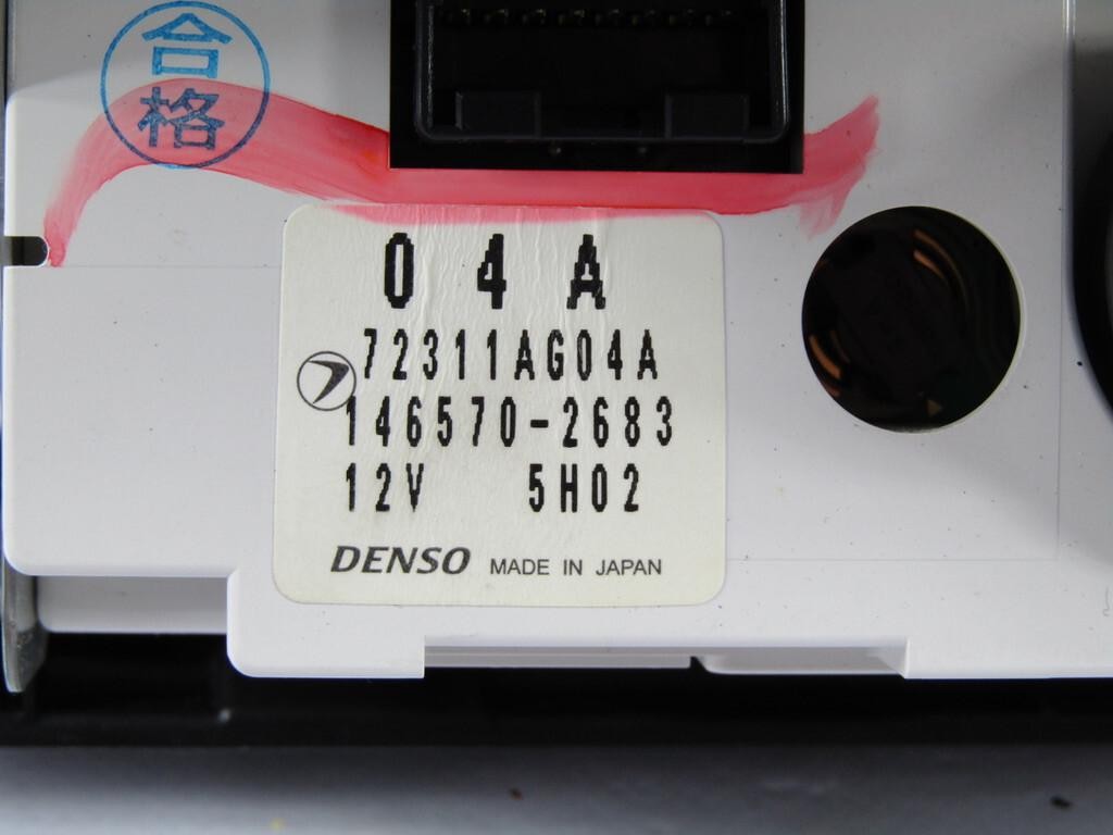 2005-06 Subaru Legacy Outback MP3 WMA Radio Manual Climate Bezel 86201AG64A OEM