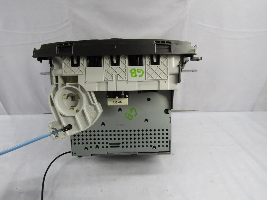 2005-06 Subaru Legacy Outback MP3 WMA Radio Manual Climate Bezel 86201AG64A OEM
