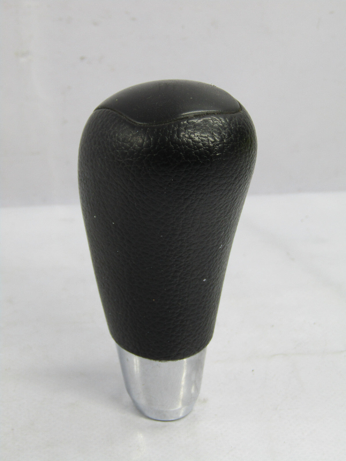 2008-2010 Subaru Impreza Automatic Transmission Shift Knob Black Rubber OEM