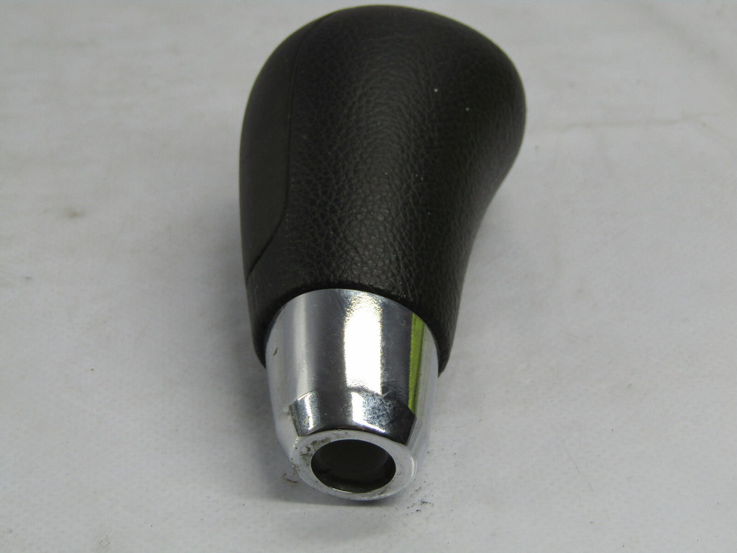 2008-2010 Subaru Impreza Automatic Transmission Shift Knob Black Rubber OEM