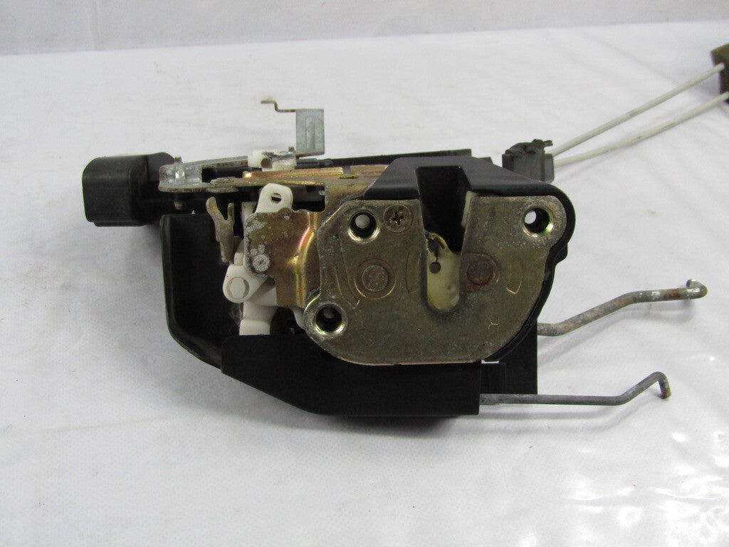 2001-2007 Toyota Sequoia Front Right Door Latch Lock Actuator OEM