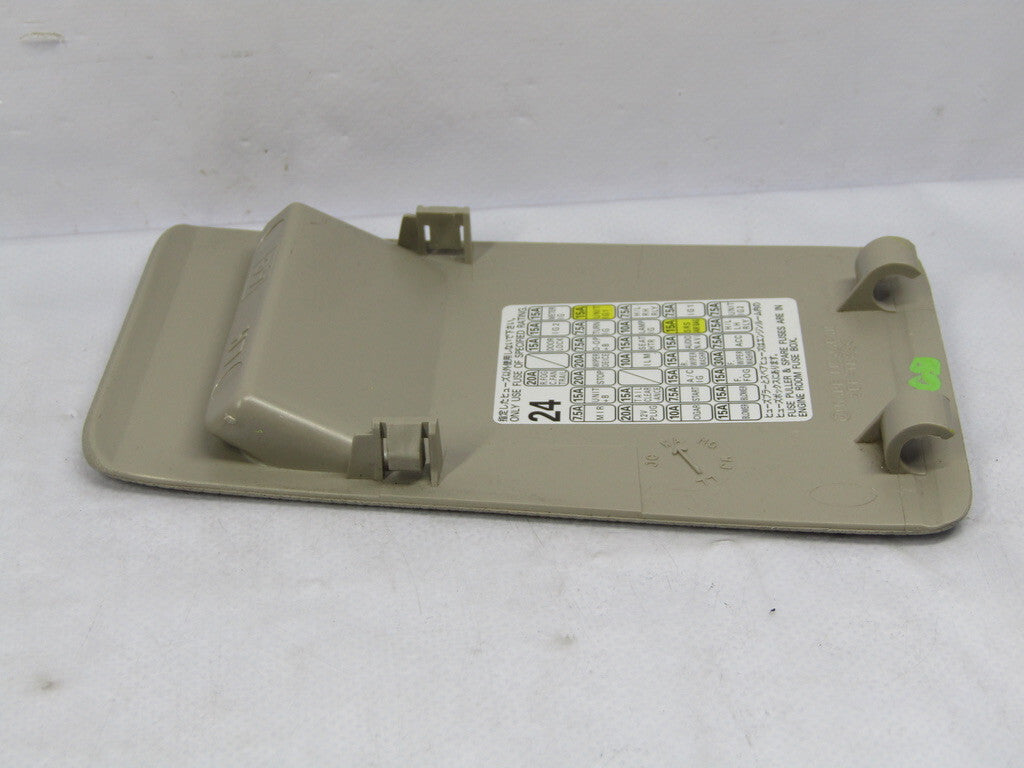 2005-2009 Subaru Outback Beige Dashboard Interior Fuse with Fuse Map Cover OEM