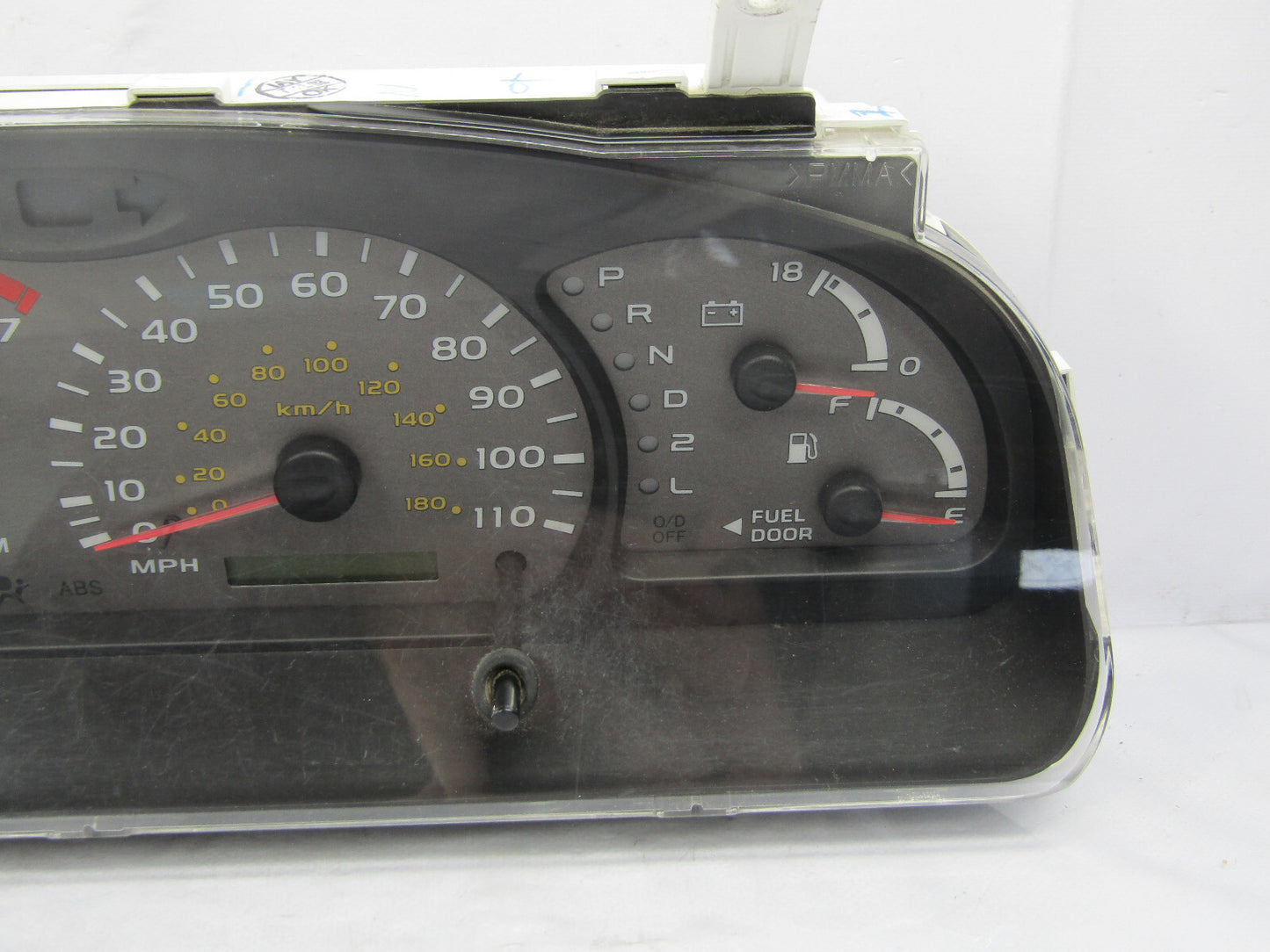 2001-2004 Toyota Sequoia SR5 4X4 Instrument Speedometer Cluster 83800-0C111 OEM